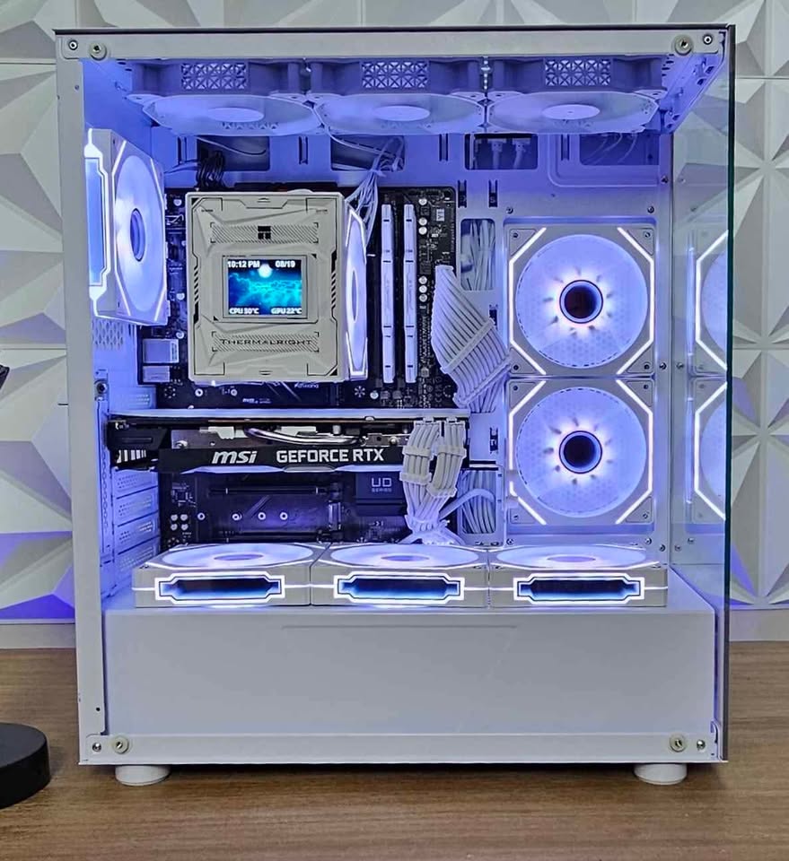 The Liquid O Gaming PC (Contact for more information!)